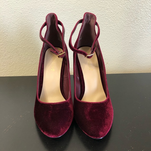 Shoe Dazzle Burgundy Velvet High Heels - Picture 2 of 13